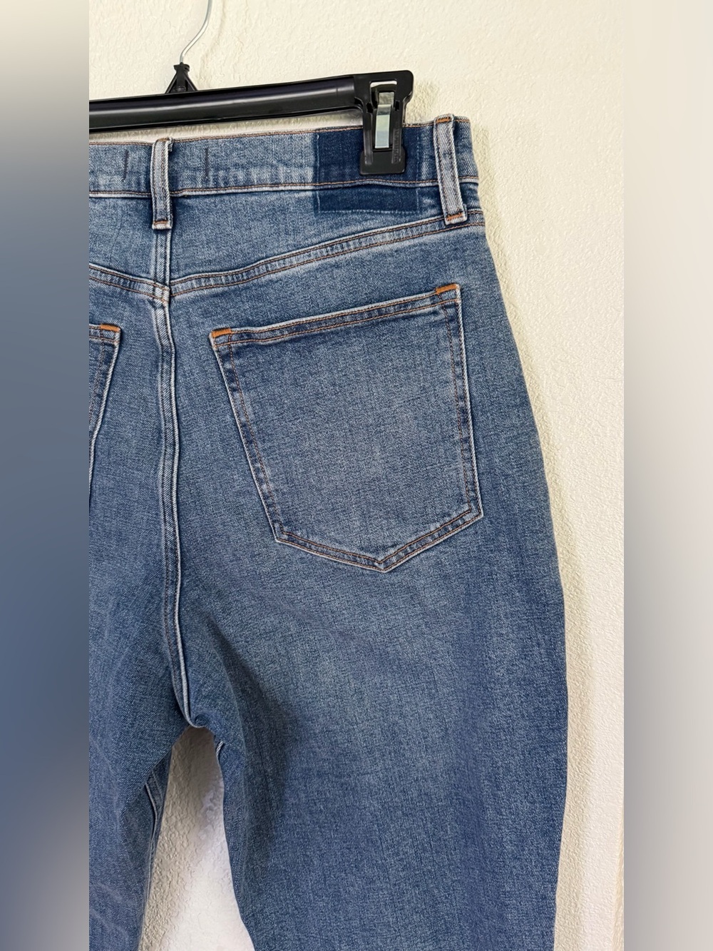 NWT Abercrombie Curve Love Ultra High Rise Slim Straight Jeans Size 30 - Picture 7 of 7